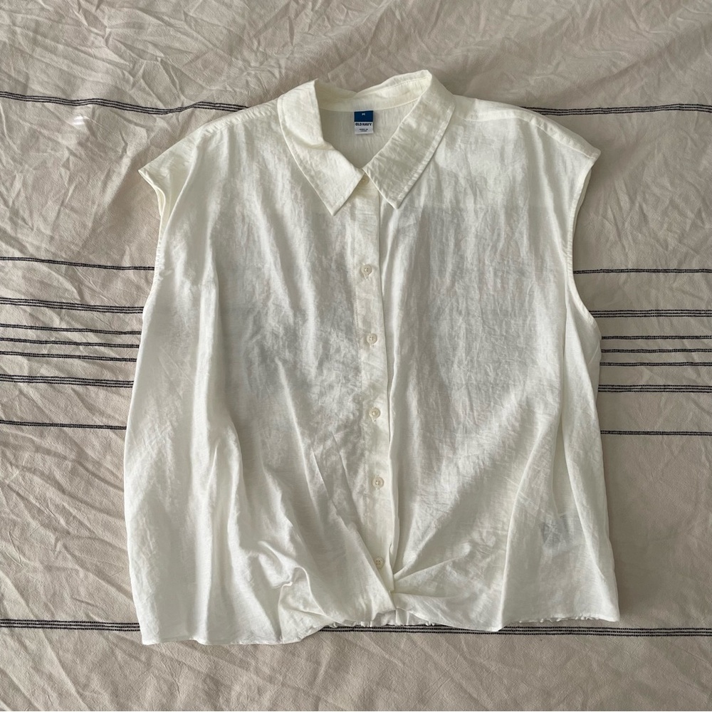 NWT Dolman-Sleeve Twist-Front Button-Down Shirt - Picture 1 of 3